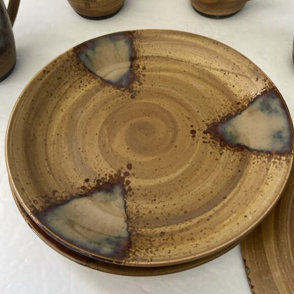 Stoneware Salad Appetizer Dessert Plates 4 With 4 Coffee Mugs Cups Sando Splash - Picture 7 of 8